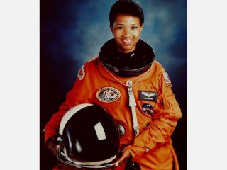 Mae Jemison Biography