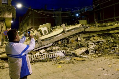 Earthquake hits Lorca town in Spain, destroys houses